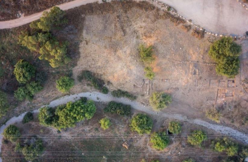 Aerial view of the lower city of Philistine Gath with Iron Age fortifications and gate in foreground  (photo credit: GRIFFIN AERIAL IMAGING)