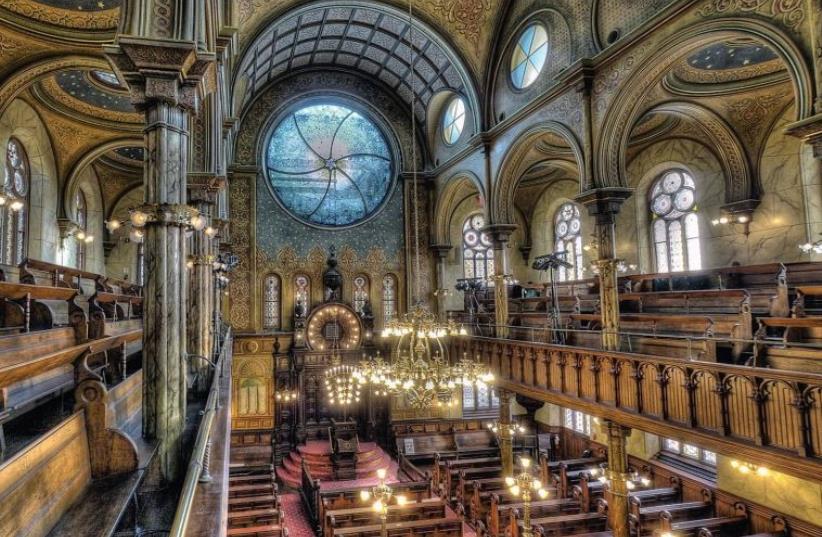 Eldridge Street Synagogue, New York (photo credit: WASABI BOB/FLICKR)