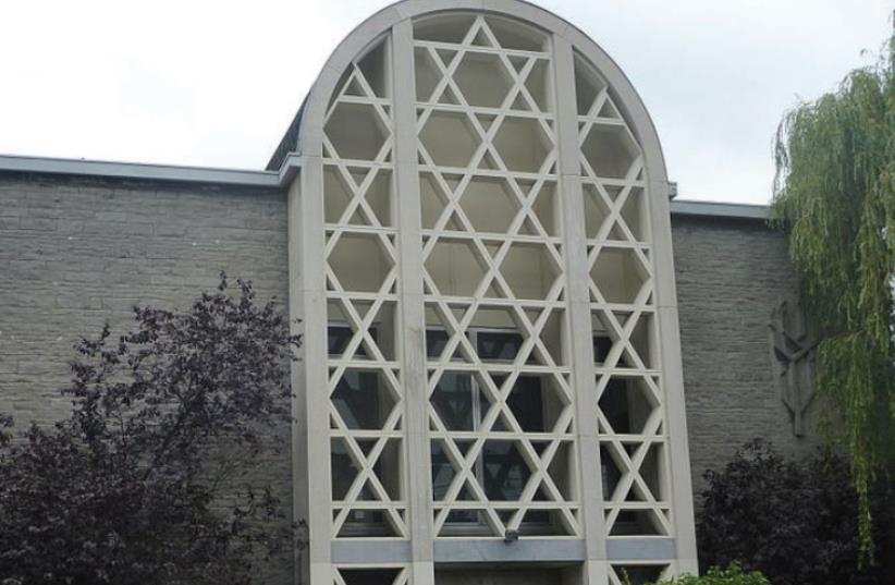 THE SIMON AND LINA HAIM SYNAGOGUE in the Brussels neighborhood of Schaerbeek (photo credit: Wikimedia Commons)