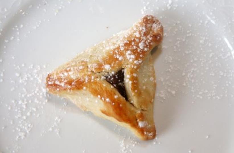 Hamantaschen cookies for Purim, "Oznei Haman" in Hebrew ‏ (photo credit: MARC ISRAEL SELLEM)