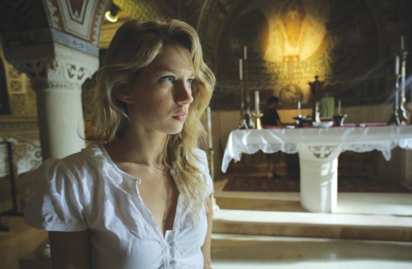 YAEL GROBGLAS stars in the Israeli horror film ‘JeruZalem.’ (photo credit: ROTEM YARON)