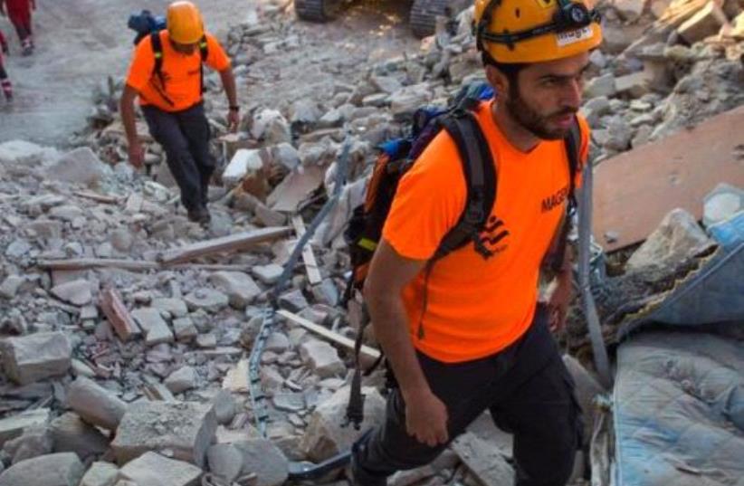 IsraAID workers in Italy. (photo credit: ISRAAID)