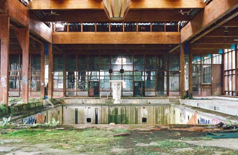 Indoor Pool, Grossinger’s Catskill Resort and Hotel, Liberty, NY (photo credit: MARISA SCHEINFELD)