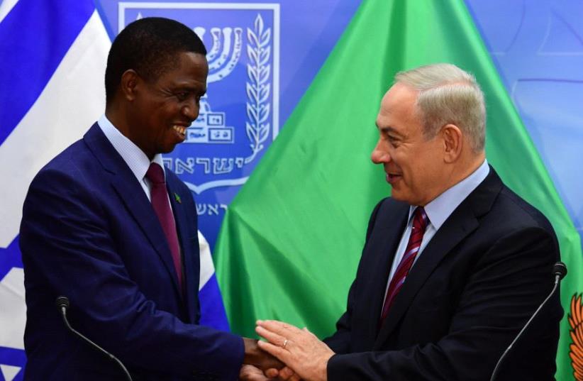 Israel Prime minister Benjamin Netanyahu and President of Zambia Edgar Chagwa Lungu. (photo credit: GOVERNMENT PRESS OFFICE)