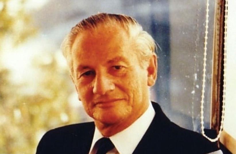 Former Supreme Court Justice Gabriel Bach (photo credit: Wikimedia Commons)