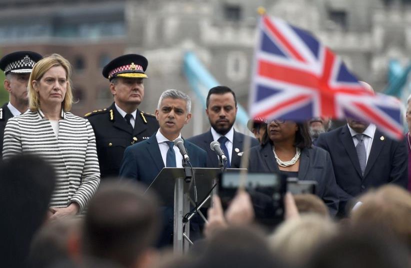 The Mayor of London Sadiq Khan, speaks during a vigil at Potters Field Park, near the scene of the attack at London Bridge, London, Britain June 5, 2017 (photo credit: REUTERS/CLODAGH KILCOYNE)