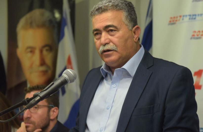 Amir Peretz (photo credit: AVSHALOM SASSONI)