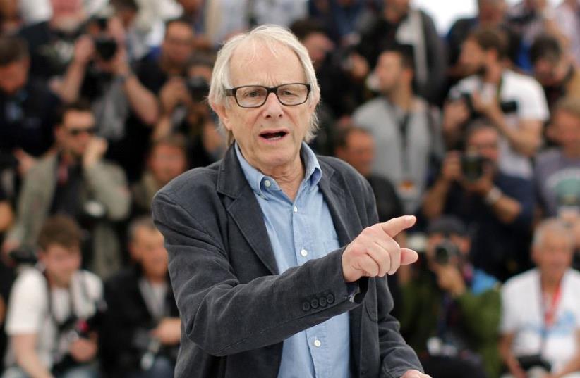 Director Ken Loach poses during a photocall for the film "I, Daniel Blake" in competition at the 69th Cannes Film Festival in Cannes, France, May 13, 2016 (photo credit: JEAN-PAUL PELISSIER / REUTERS)