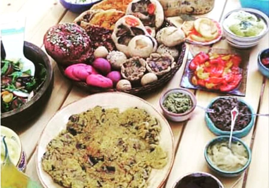 Homemade Israeli vegan food (Alona Lahav).