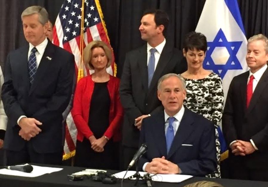 Texas Governor Greg Abbott signs anti-BDS bill into law (credit: JENNIFER KAUFMAN)