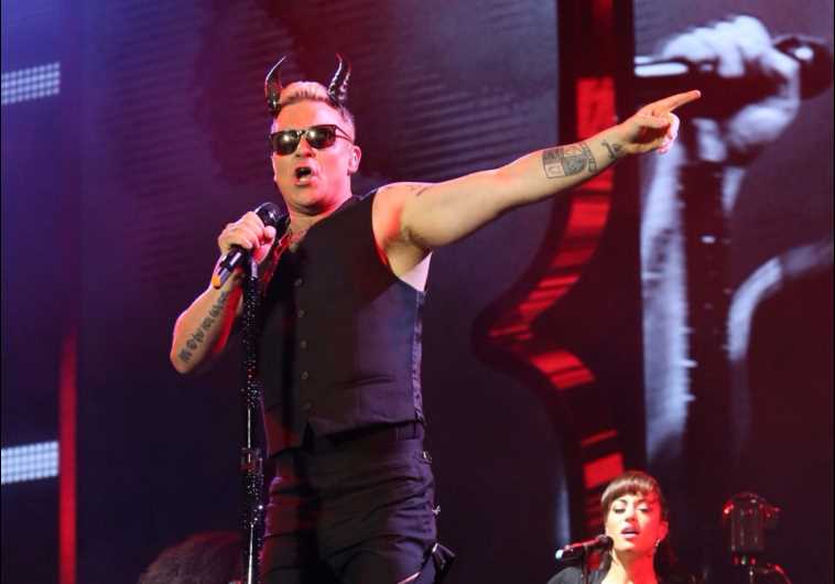 Robbie Williams performs in Park Hayarkon 
