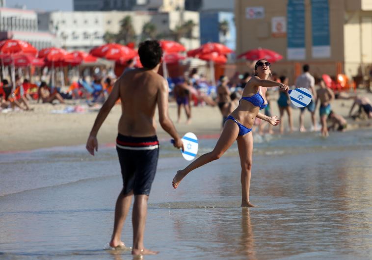 General view of Tel Aviv beach