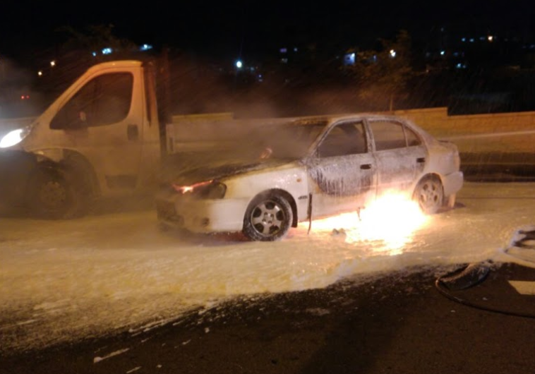 Malatov cocktail catches car on fire near Jerusalem