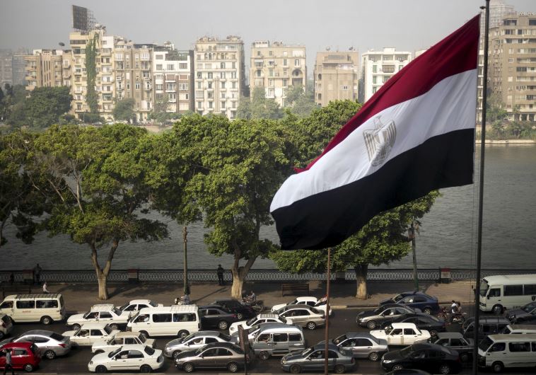 Traffic is seen on a street along the Nile River in Cairo, Egypt August 2, 2015.