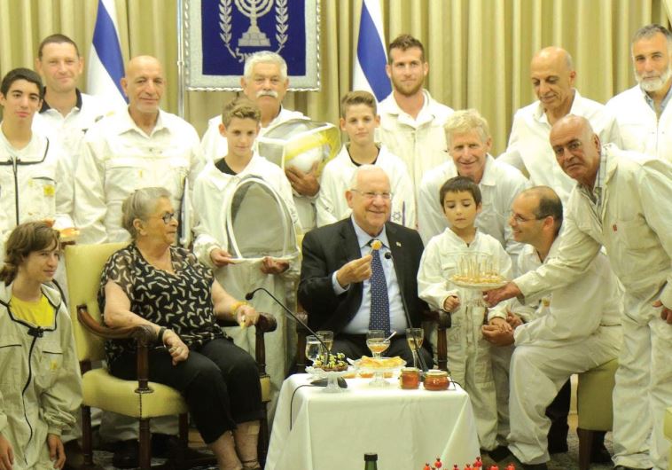 President Reuven Rivlin and his wife, Nechama, host beekeepers in a festive Rosh Hashana gathering at their Talbiyeh residence