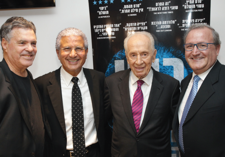 AMOS GITAI (left), Moshe Edery (second left), Shimon Peres and Leon Edery.
