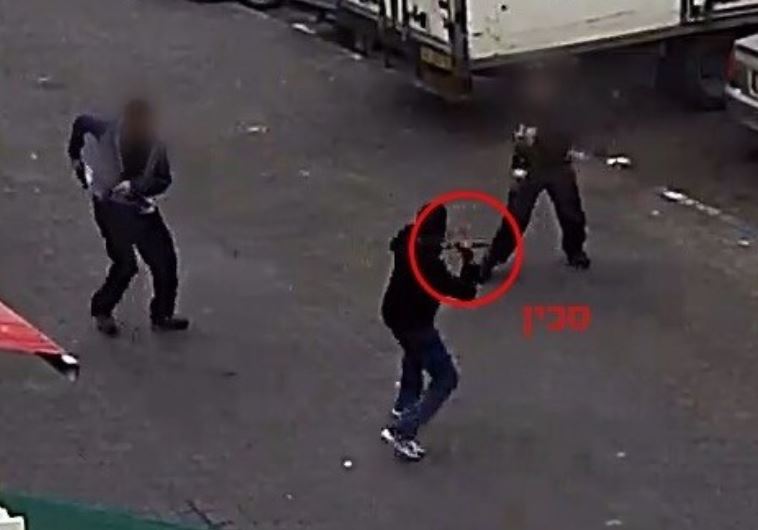 Security footage shows attempted stabbing attack at at Jerusalem's Damascus Gate 