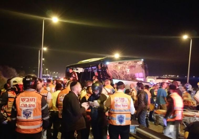 Bus accident on Highway 1 on February 14, 2016