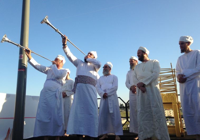 Cohanim priests taking part in the Passover ritual