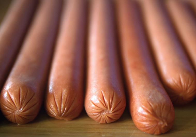 Hot dogs in hot dog eating contest.