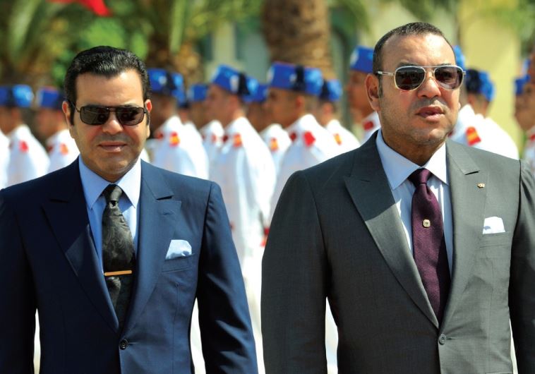Moroccan king Mohammed VI (right) and his brother Prince Moulay Rachid in the Moroccan capital Rabat in September 2011
