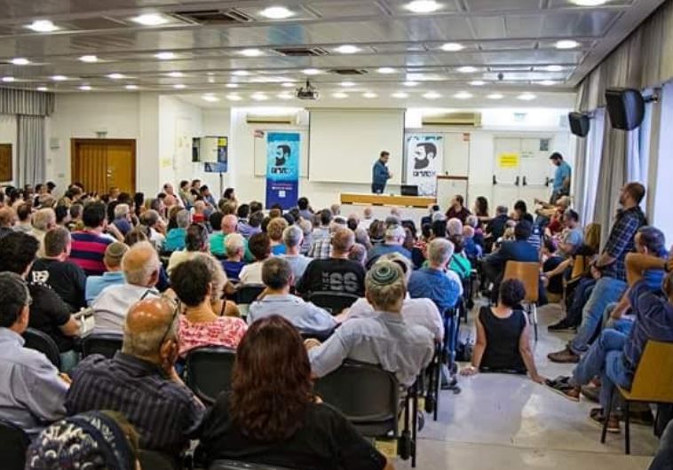 STUDENTS AT Ben-Gurion University of the Negev participate in a recent extra-curricular program in Zionist thought run by the Im Tirtzu NGO