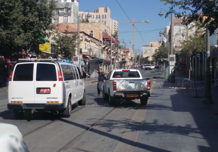 Police arrest Palestinian man suspected of carrying an explosive device near the Jerusalem light rail 