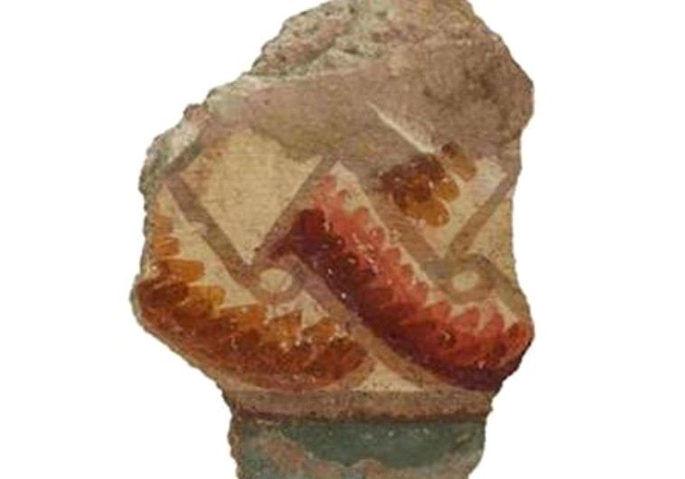 Guilloche, in a fresco from Zippori, dating from the early Second Century CE
