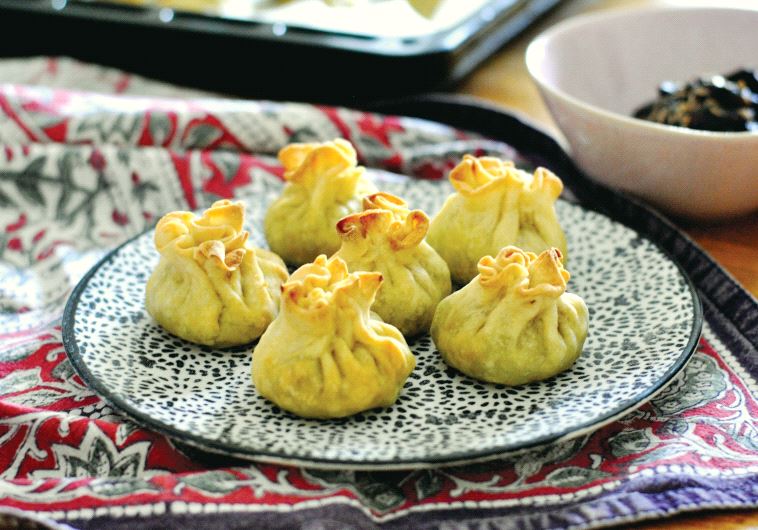 Kachori, deep-fried puff pastry