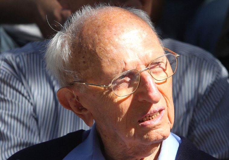 Former Mossad chief Zvi Zamir