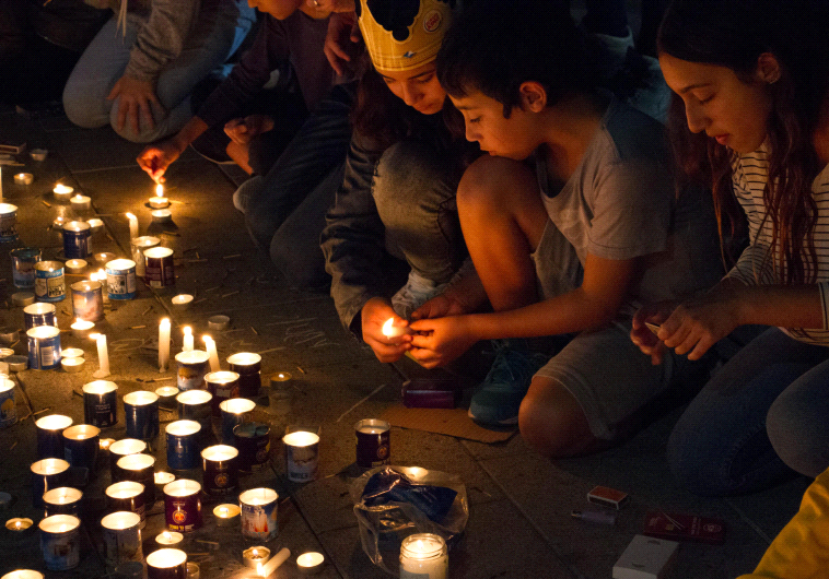 Scenes from Yitzhak Rabin memorial - November 4, 2016