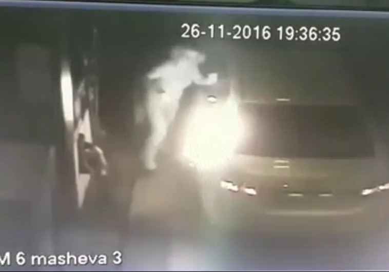 Static electricity fire at Israeli gas station ‏