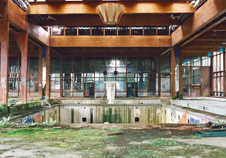 Indoor Pool, Grossinger’s Catskill Resort and Hotel, Liberty, NY