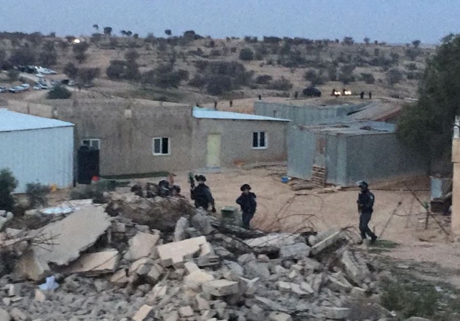 Police in Umm-al-Hiran