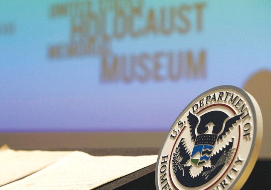DIARY on display at the US Holocaust Museum