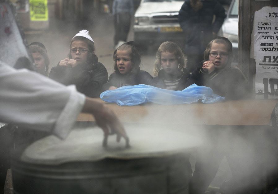  Three out of five children taken to the hospital for burn treatment are hurt by boiling water or other liquids.