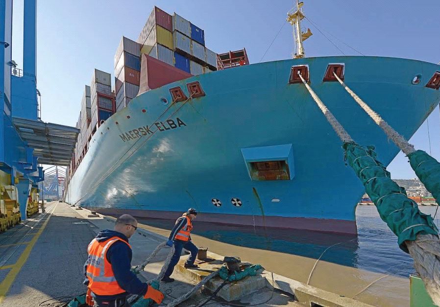 The ‘Maersk Elba’ docks at Haifa Port