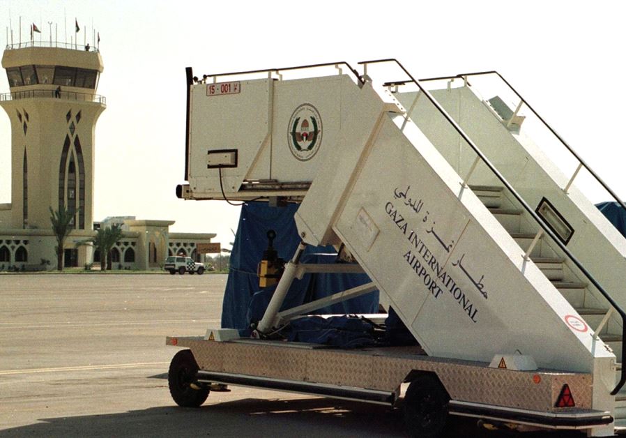 A MOBILE stairway at Gaza’s airport in 1998