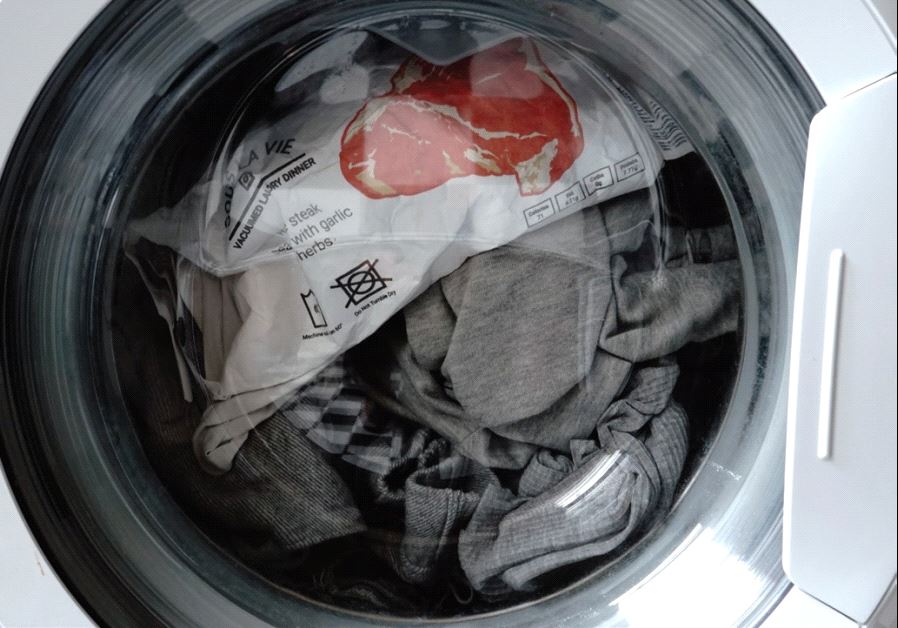 THE IDEA FOR ‘Sous La Vie’ foods, which come in specially designed bags that go right in with the laundry, was inspired by an effort to aid the homeless.