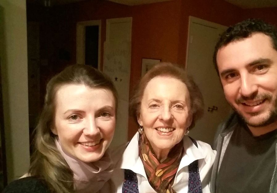 Une descendante de nazis, entourée de son mari israélien et de sa belle-mère