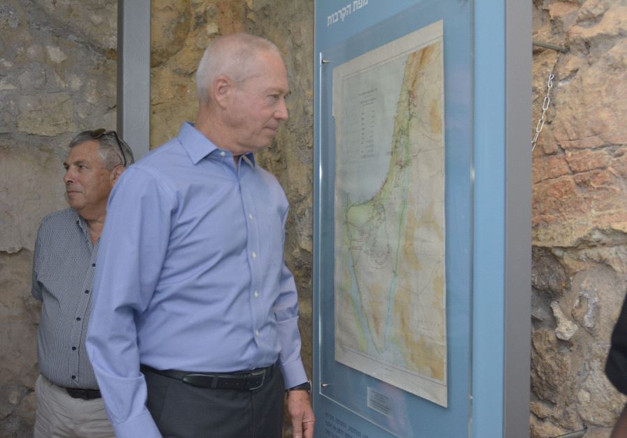Housing and Construction Minister Yoav Galant tours the Old City’s new archeological garden 8/5/2017.
