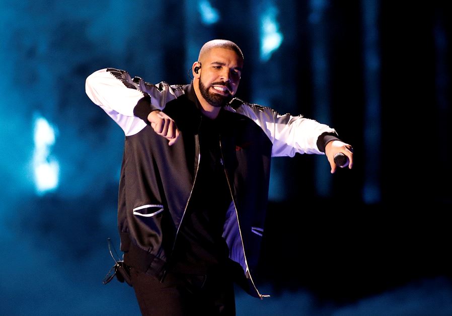 Drake performs during the iHeartRadio Music Festival at The T-Mobile Arena in Las Vegas, Nevada, US September 23, 2016