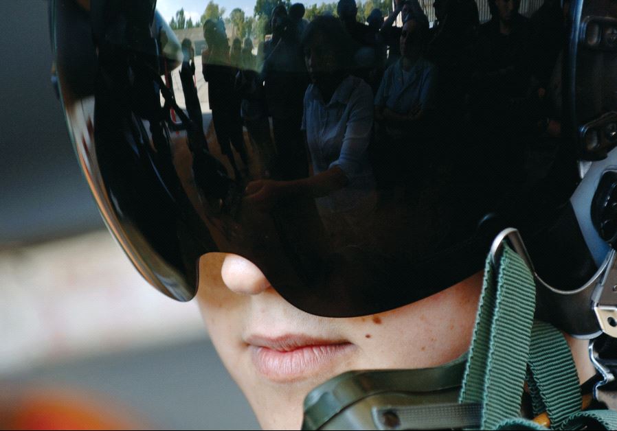 A female air force pilot at the Hatzor base
