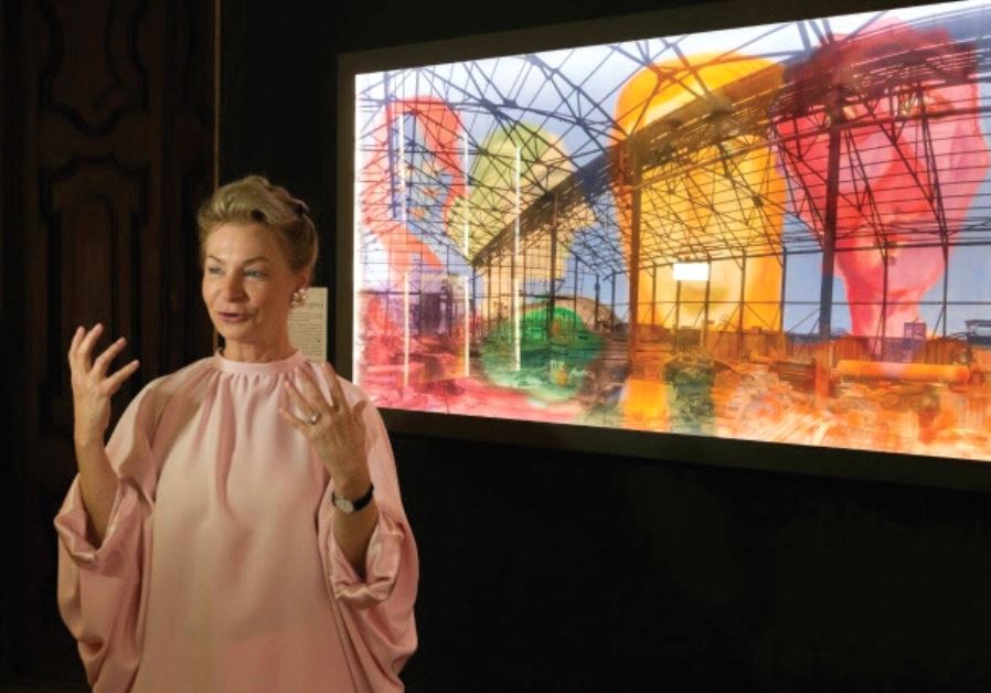 Artist Ariela Wertheimer in Venice.