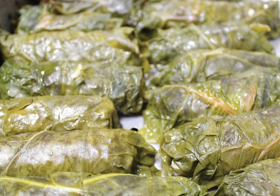 Mahshi Silik – Stuffed Swiss chard leaves