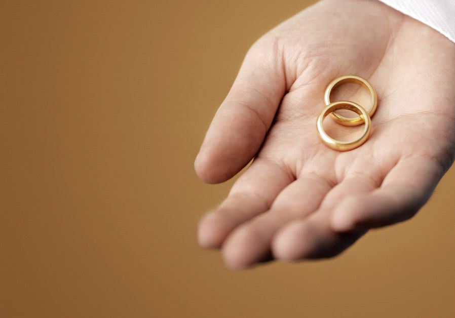Wedding rings [Illustrative]