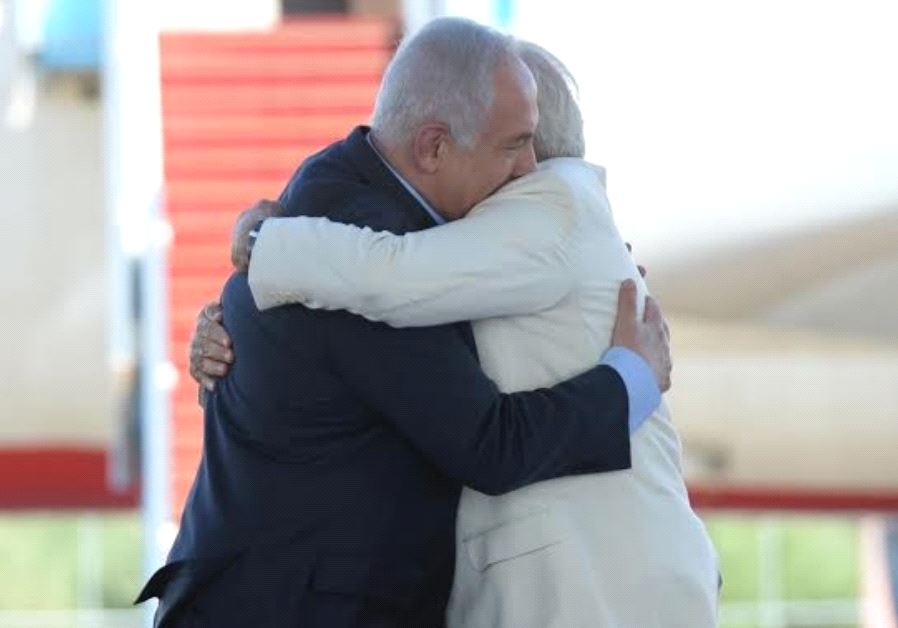 Prime Minister Benjamin Netanyahu greets Indian Prime Minister Narendra Modi upon his arrival in Israel, July 4, 2017