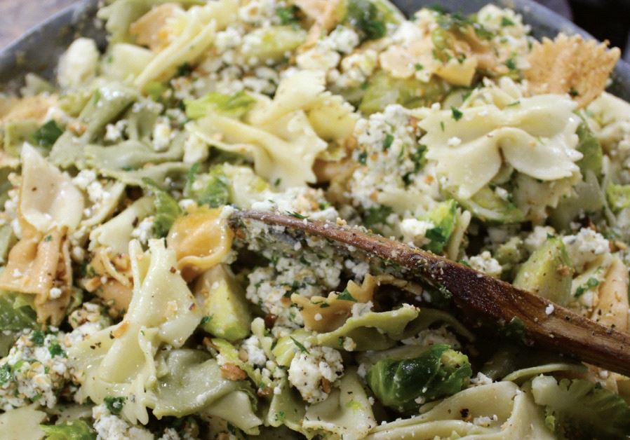 Bow-tie pasta with brussels sprouts, Gorgonzola and hazelnuts