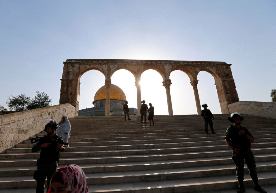 Israeli security forces stand at the compound known to Muslims as Noble Sanctuary and to Jews as Temple Mount, after Israel removed all security measures it had installed at the compound, and Palestinians entered the compound in Jerusalem's Old City July 27, 2017.